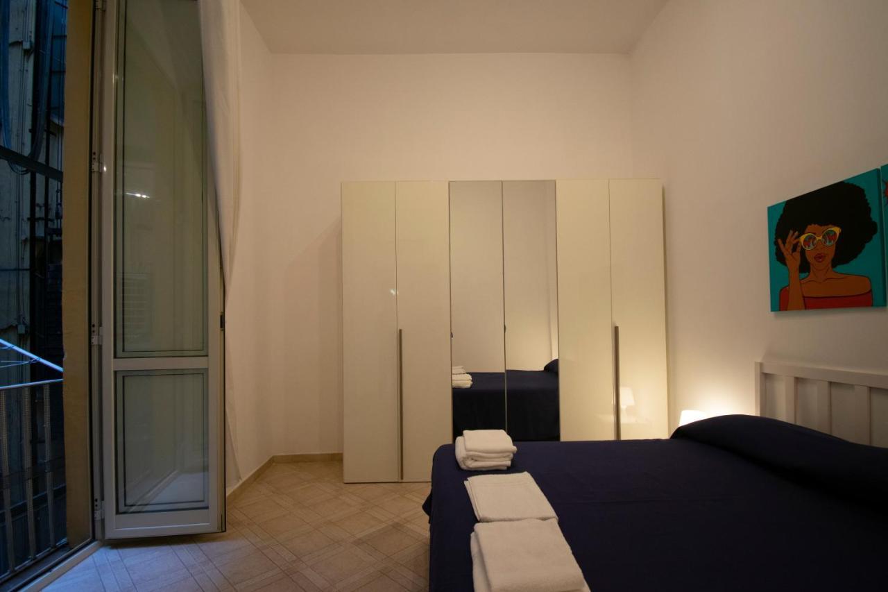 Tom Apartments نابولي المظهر الخارجي الصورة
