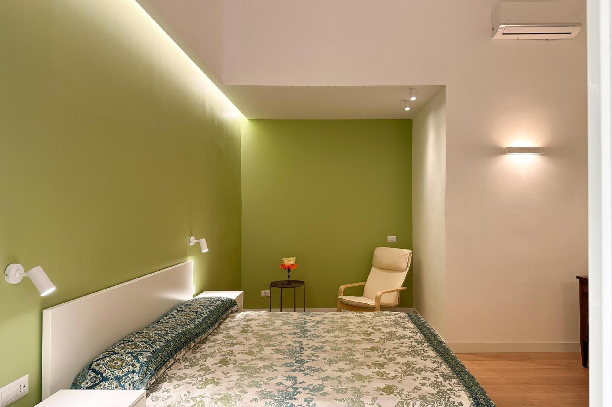 Tom Apartments نابولي المظهر الخارجي الصورة