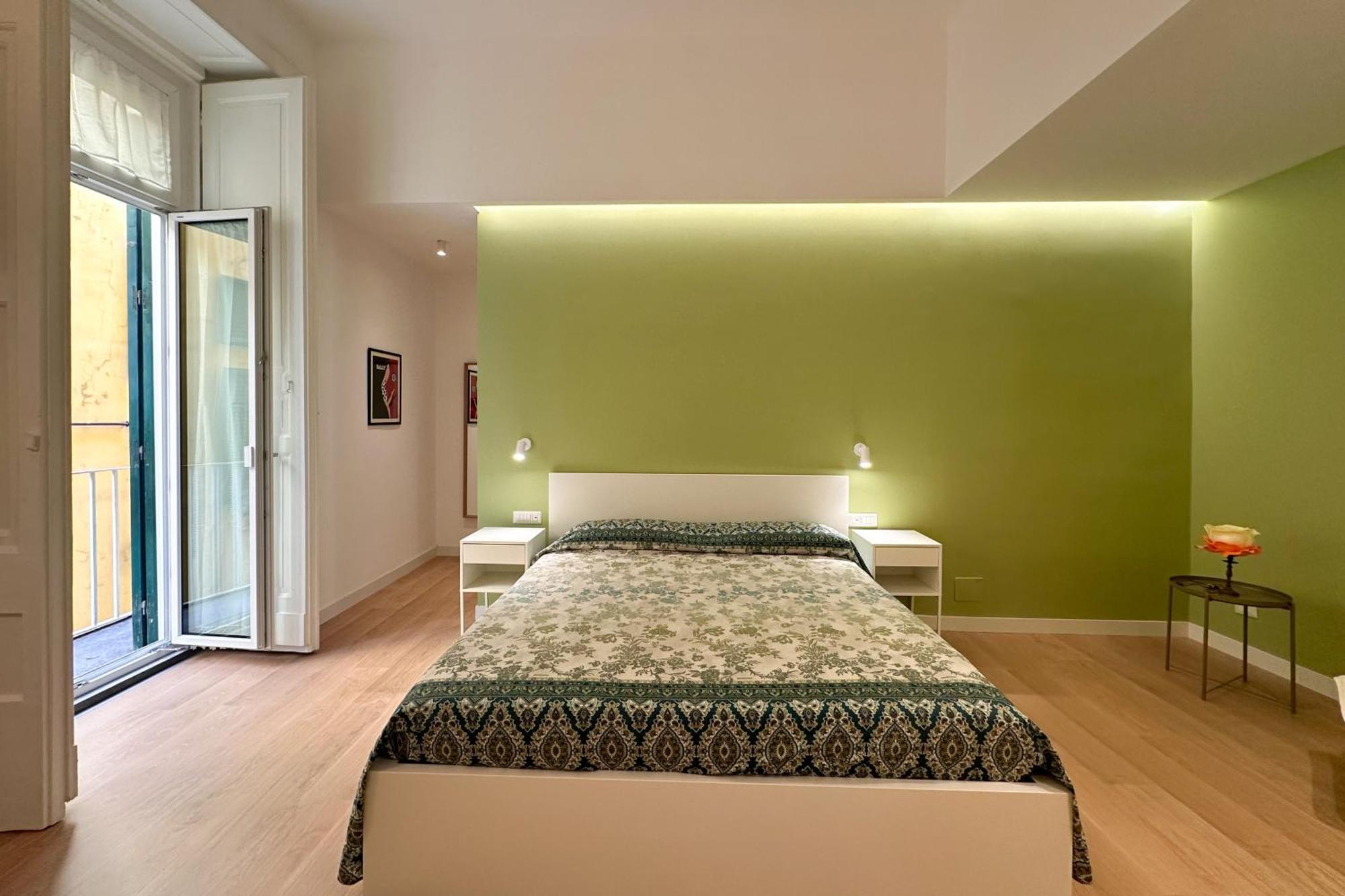 Tom Apartments نابولي المظهر الخارجي الصورة